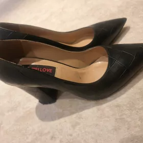 Zenanlar ucin ayakgap