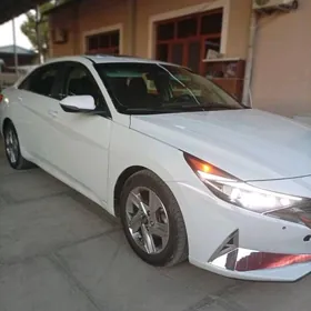 Hyundai Elantra 2021