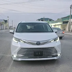 Toyota Sienna 2022