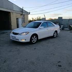 Toyota Camry 2004