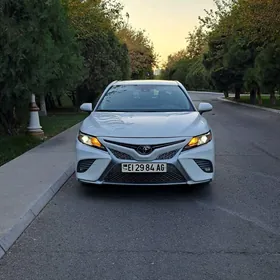 Toyota Camry 2020