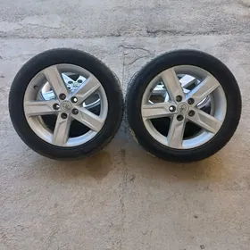 17 lik CAMRY ORIGINAL