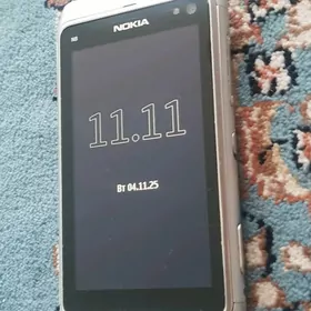 Nokia N8