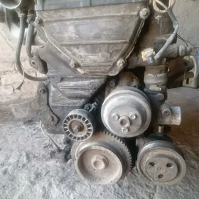 ЗМЗ 16 двигител.