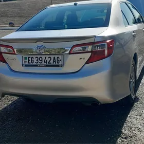 Toyota Camry 2013