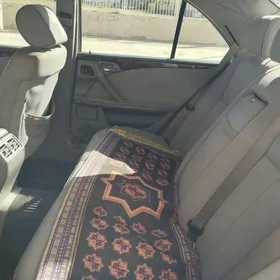 Mercedes-Benz 230E 2001