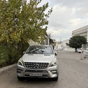 Mercedes-Benz ML350 2015