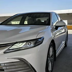 Toyota Camry 2018