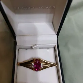 gyzyl cayylan broska