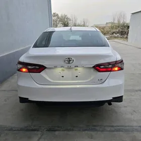 Toyota Camry 2022