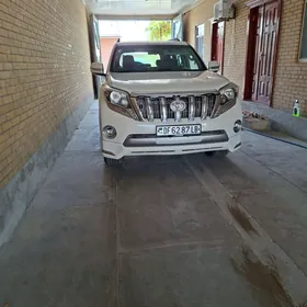 Toyota Land Cruiser Prado 2011