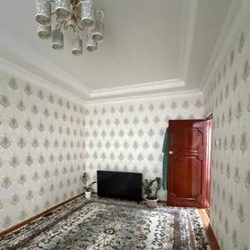 Ким район 3 комнаты 2 этаж