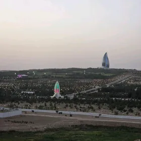 Padwoyski  4 komnat  6njy etaž