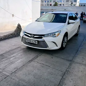 Toyota Camry 2017