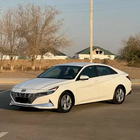 Hyundai Elantra 2020