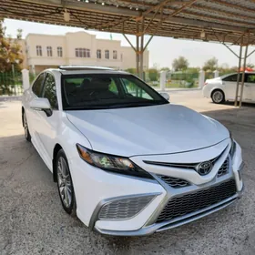 Toyota Camry 2022