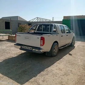 Nissan Navara 2009