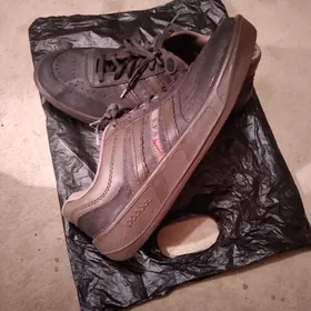 Кроссовки/Krossovka