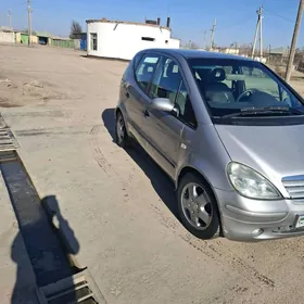 Mercedes-Benz A150 2000