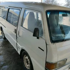 Toyota Hiace 1989