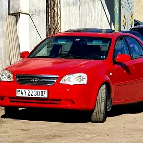 Chevrolet Lacetti 2004