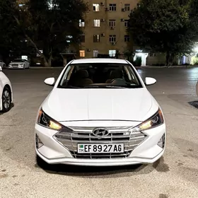 Hyundai Elantra 2020
