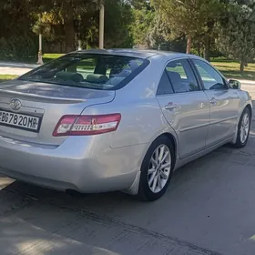 Toyota Camry 2011