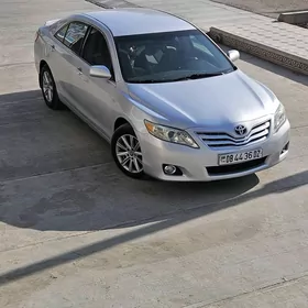Toyota Camry 2011