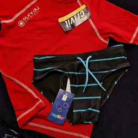 пляжные кофта и плавки