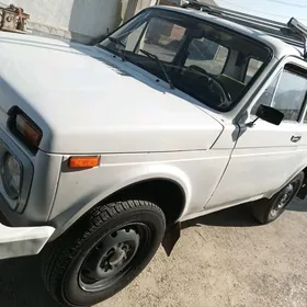 Lada Niva 1983
