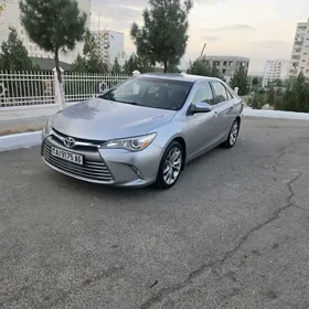 Toyota Camry 2017