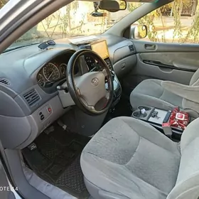 Toyota Sienna 2005