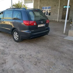 Toyota Sienna 2008