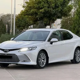 Toyota Camry 2020