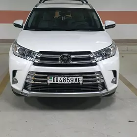 Toyota Highlander 2019