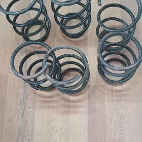 Тойота пружина