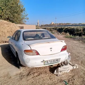 Hyundai Elantra 1996