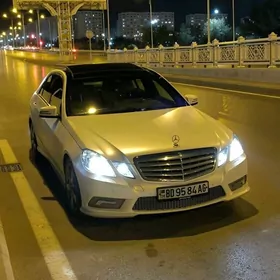 Mercedes-Benz W212 2011