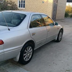Toyota Camry 2000