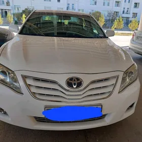 Toyota Camry 2010