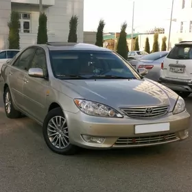 Toyota Camry 2005