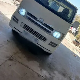 Toyota Hiace 2007