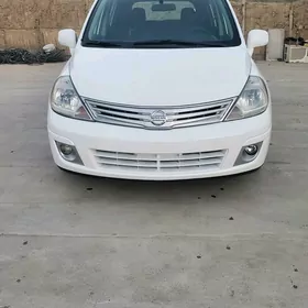 Nissan Versa 2010