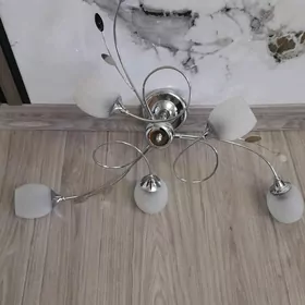 продаётся люстра