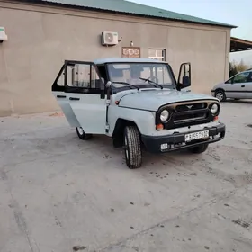 UAZ 469 2008