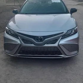 Toyota Camry 2022