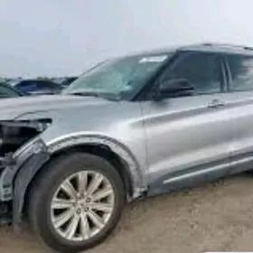 Ford Explorer 2021