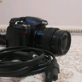 NIKON D3000