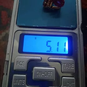 gadym gyzyl gulakhalka