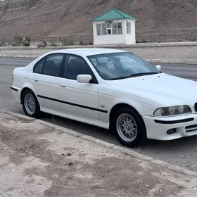 BMW E39 2003